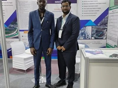 Talking technology and products with industry visitors